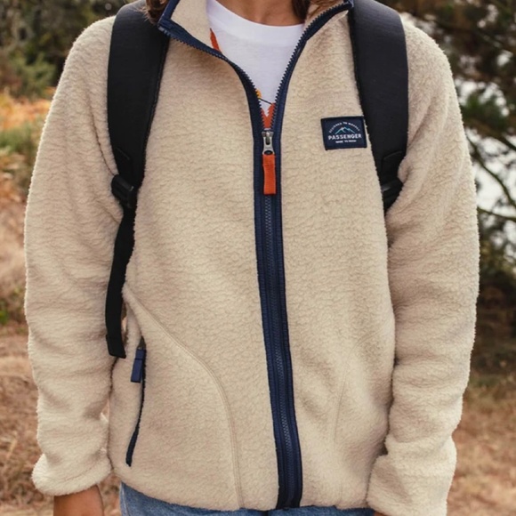 NWT Womens Passenger Fairbanks Full Zip Recycled Sherpa Fleece - Picture 2 of 5